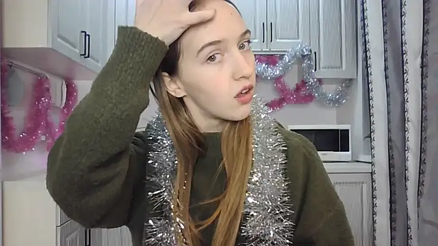 Snapshot of leslie_my_lovee chatting on 12-16-24, 08:05 leslie my lovee online show from 12-16-24, 08:05