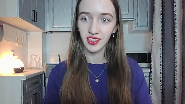 Snapshot of leslie_my_lovee chatting on 09-29-25, 07:08 leslie my lovee online show from 09-29-25, 07:08