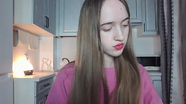 Snapshot of leslie_my_lovee chatting on 10-04-25, 08:40 leslie my lovee online show from 10-04-25, 08:40