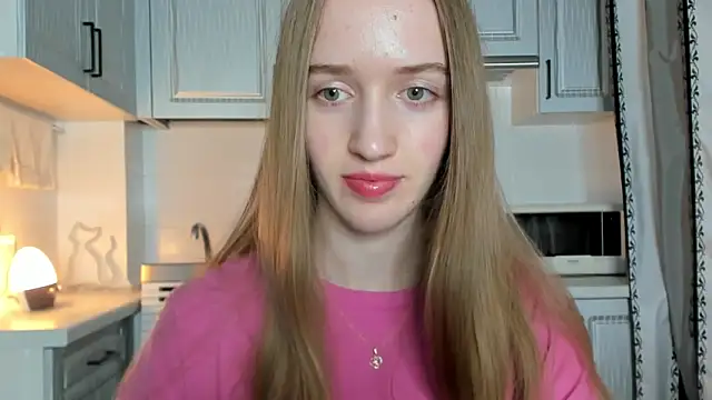 Snapshot of leslie_my_lovee chatting on 10-14-25, 08:20 leslie my lovee online show from 10-14-25, 08:20