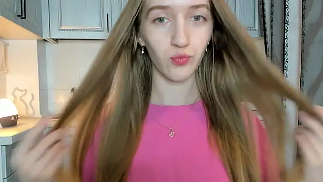 Snapshot of leslie_my_lovee chatting on 10-24-25, 08:38 leslie my lovee online show from 10-24-25, 08:38