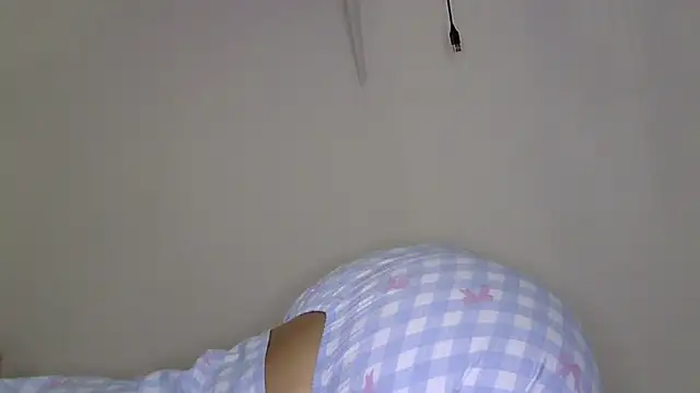 Snapshot of Paisleehaze chatting on 10-29-25, 11:50 Paisleehaze online show from 10-29-25, 11:50