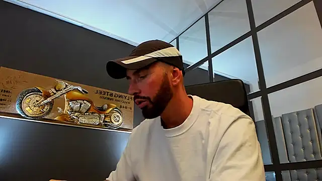 AronGrant online show from 09-23-25, 10:40