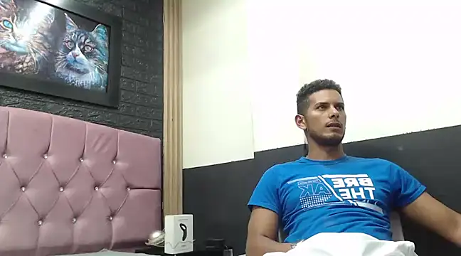 Snapshot of Chris_Dick23 chatting on 01-28-25, 05:54 Chris Dick23 online show from 01-28-25, 05:54