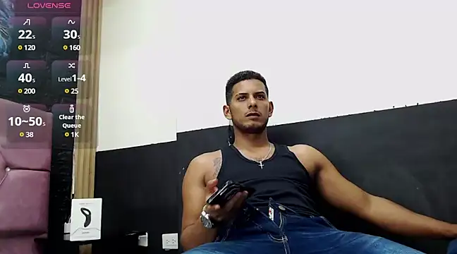 Snapshot of Chris_Dick23 chatting on 02-11-25, 04:11 Chris Dick23 online show from 02-11-25, 04:11