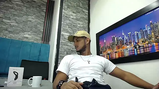 Chris Dick23 online show from 02-18-26, 07:04