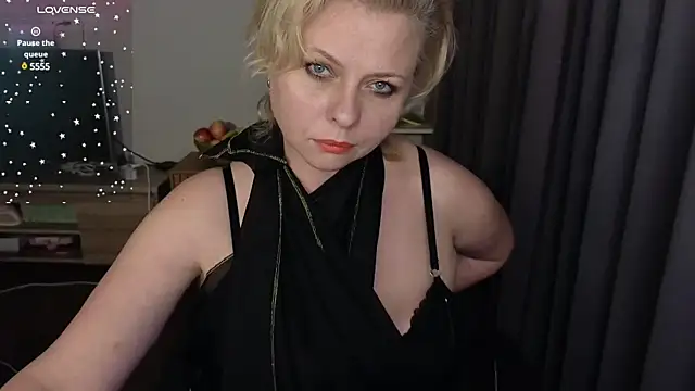 Snapshot of Gray_swann chatting on 02-03-25, 08:46 Gray swann online show from 02-03-25, 08:46