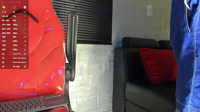 Lil Curved online show from 10-17-25, 11:57