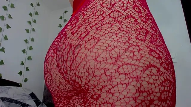 Miaa Garcia online show from 04-18-26, 10:43