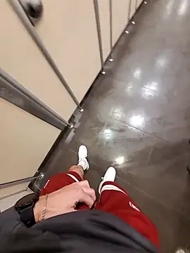 Snapshot of sevvvvsevvvv1 chatting on 03-08-26, 03:27 sevvvvsevvvv1 online show from 03-08-26, 03:27