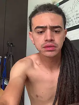 JovenDesobediente online show from 09-16-25, 04:41