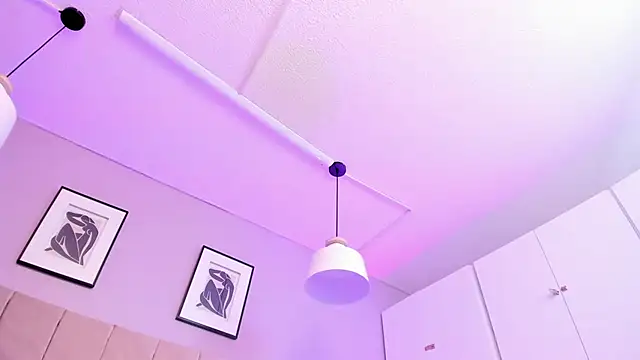 April bowie online show from 02-20-25, 02:57