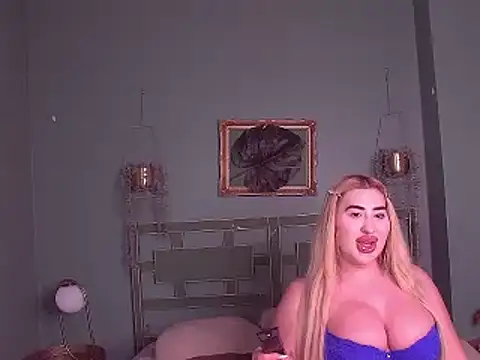 Snapshot of FerrariRedxBabestation chatting on 03-14-25, 09:10 FerrariRedxBabestation online show from 03-14-25, 09:10