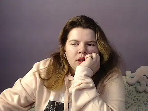 so shy online show from 11-26-25, 07:31