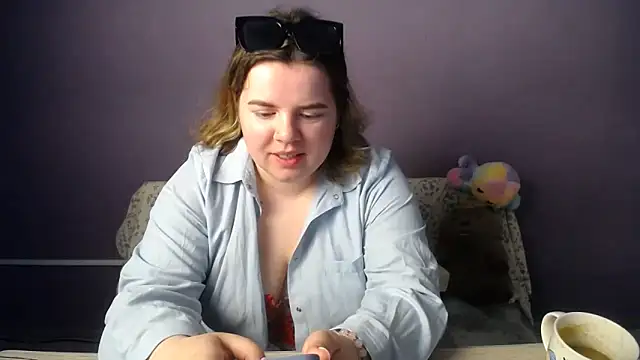 so shy online show from 06-05-26, 06:52