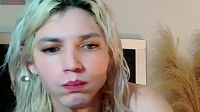 honey skin online show from 07-17-26, 04:45