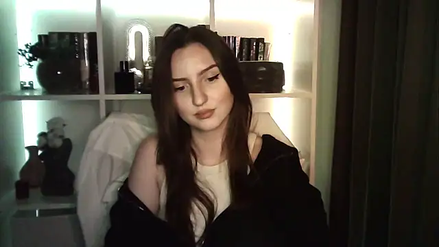 X Alisa online show from 04-19-26, 06:43