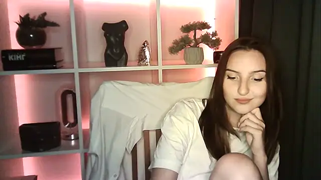Snapshot of X_Alisa chatting on 07-15-26, 06:13 X Alisa online show from 07-15-26, 06:13
