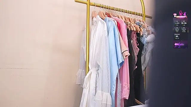 katlyn martins online show from 11-10-25, 06:40