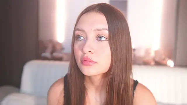 katlyn martins online show from 07-18-26, 06:23