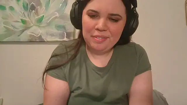 Snapshot of AlessaLoveX chatting on 07-18-26, 05:55 AlessaLoveX online show from 07-18-26, 05:55