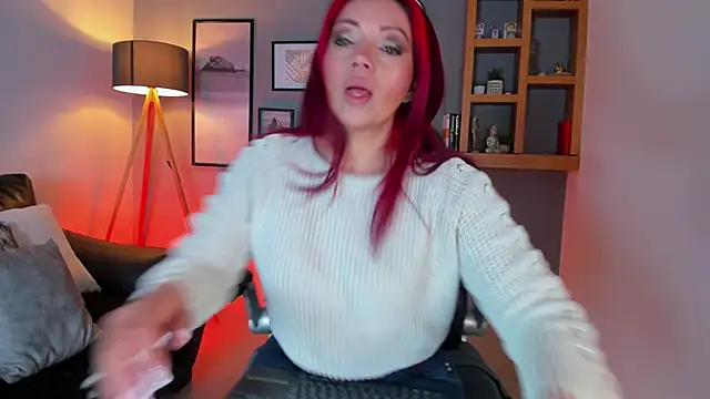 helenaduque  online show from 09-10-25, 09:20