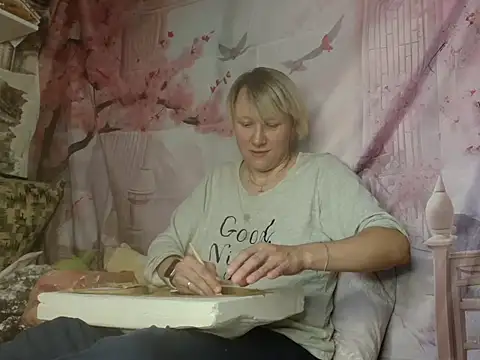 ElenaMaeer online show from 09-20-25, 06:31