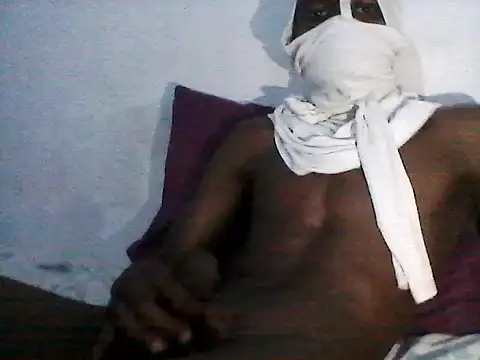 Snapshot of OvercastTaps chatting on 03-18-26, 05:05 OvercastTaps online show from 03-18-26, 05:05