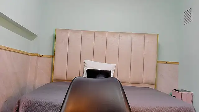 alice greco online show from 03-21-25, 02:07