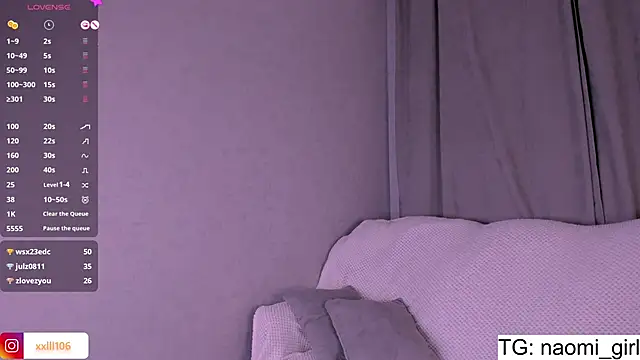 Snapshot of Naomi_Girly chatting on 12-17-24, 09:05 Naomi Girly online show from 12-17-24, 09:05