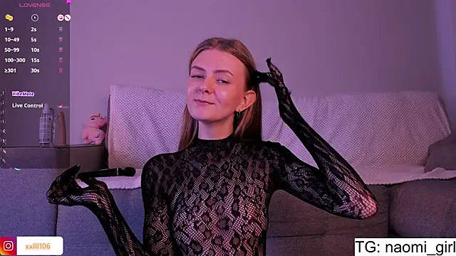 Snapshot of Naomi_Girly chatting on 02-07-25, 07:18 Naomi Girly online show from 02-07-25, 07:18