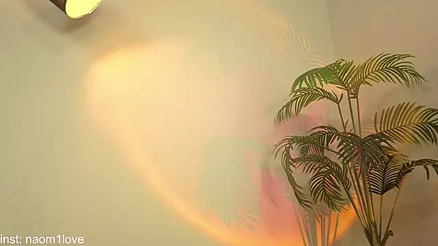 Snapshot of Naomi_Girly chatting on 12-13-25, 07:53 Naomi Girly online show from 12-13-25, 07:53