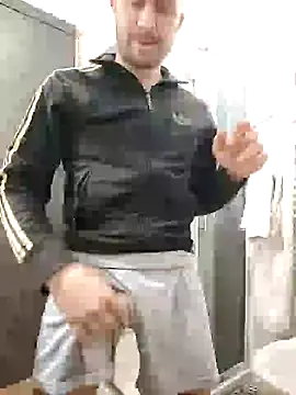 Snapshot of gilera250s chatting on 01-10-25, 10:06 gilera250s online show from 01-10-25, 10:06