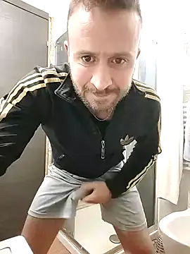 Snapshot of gilera250s chatting on 01-19-25, 08:41 gilera250s online show from 01-19-25, 08:41