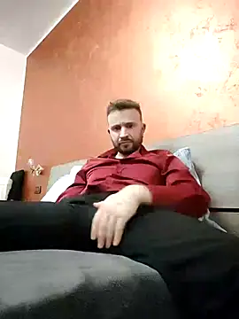 Snapshot of gilera250s chatting on 02-18-25, 04:37 gilera250s online show from 02-18-25, 04:37