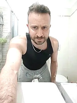 Snapshot of gilera250s chatting on 03-10-25, 04:46 gilera250s online show from 03-10-25, 04:46