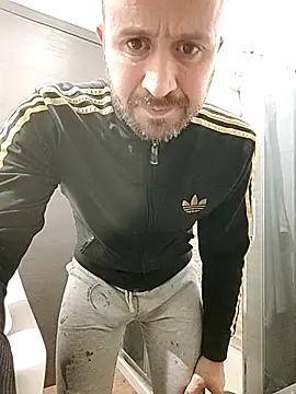 Snapshot of gilera250s chatting on 03-13-25, 08:32 gilera250s online show from 03-13-25, 08:32