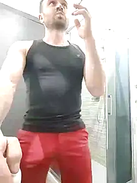 Snapshot of gilera250s chatting on 03-21-25, 08:50 gilera250s online show from 03-21-25, 08:50