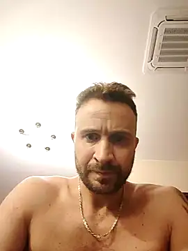 Snapshot of gilera250s chatting on 10-11-25, 06:06 gilera250s online show from 10-11-25, 06:06