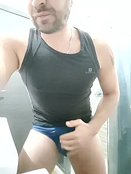 Snapshot of gilera250s chatting on 01-18-26, 01:15 gilera250s online show from 01-18-26, 01:15