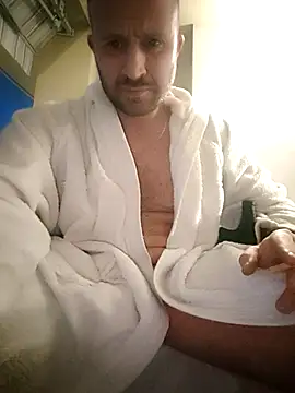 Snapshot of gilera250s chatting on 02-12-26, 05:30 gilera250s online show from 02-12-26, 05:30