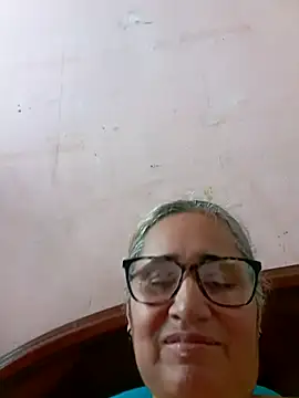  candi online show from 10-05-25, 03:43