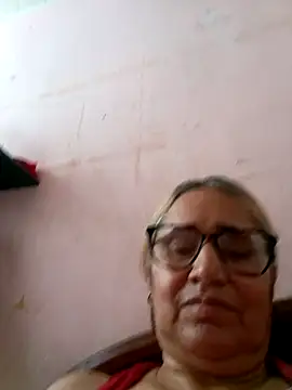  candi online show from 10-17-25, 02:08