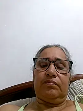  candi online show from 04-10-26, 02:28