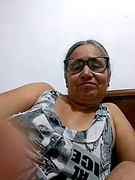  candi online show from 04-21-26, 01:42