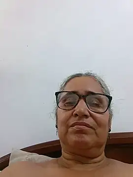  candi online show from 06-17-26, 07:37