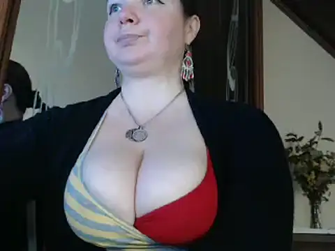 amorelara online show from 02-10-25, 12:39