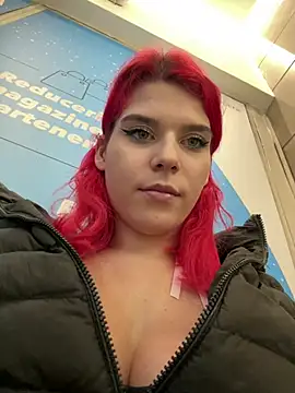 Snapshot of RiriRoseey chatting on 01-25-25, 12:16 RiriRoseey online show from 01-25-25, 12:16