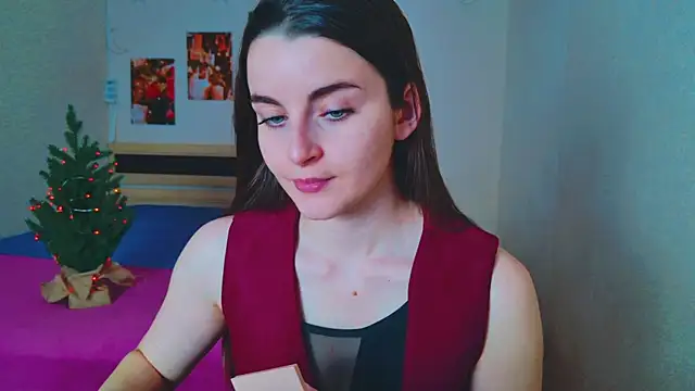 Miss Arwen online show from 12-24-24, 08:11