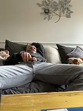 Snapshot of Shyboy817 chatting on 10-21-25, 11:11 Shyboy817 online show from 10-21-25, 11:11